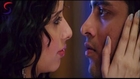 Pal Hai Makhmali - Romantic Hindi Song - Impatient Vivek - Vivek Sudarshan, Sayali Bhagat