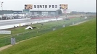 Gros crash d'un dragster lors des finales 2013 au circuit Santa Pod
